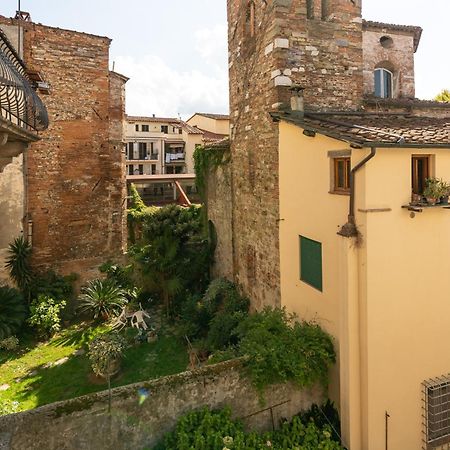 Historic Apt In The Center Of Lucca With Balcony Leilighet Eksteriør bilde